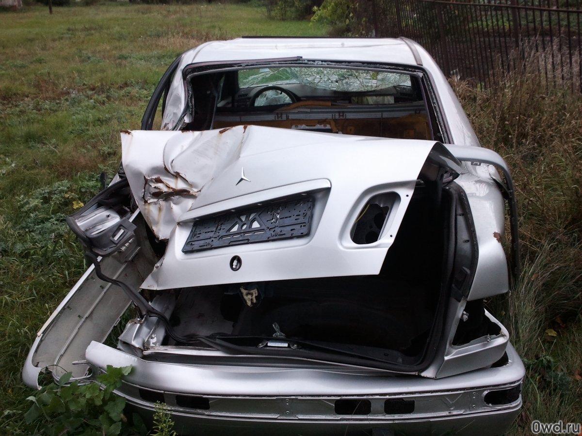 Mercedes c63 битый