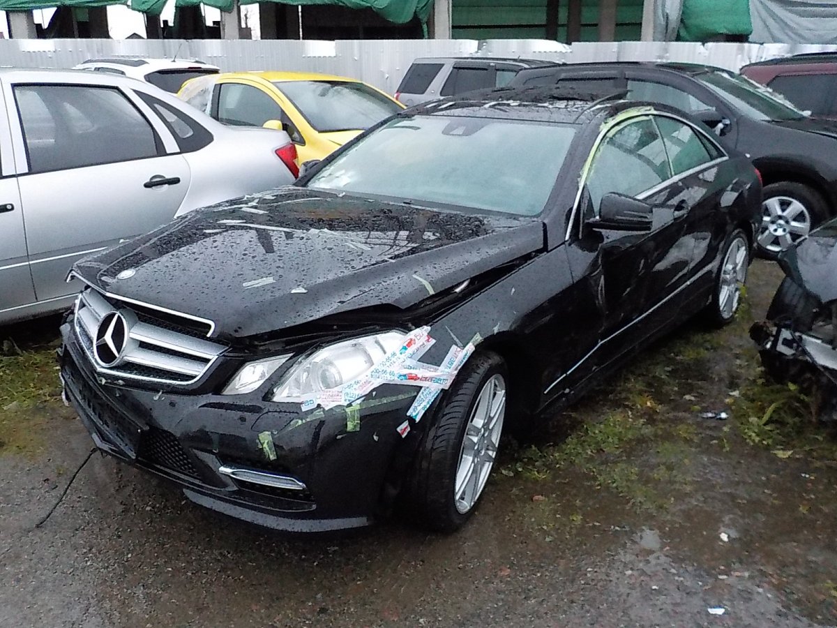 Битый Мерседес c200