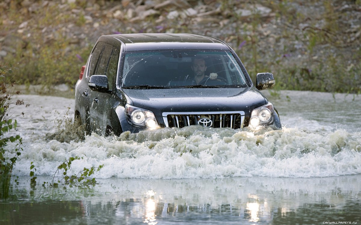 Toyota Land Cruiser Prado 300