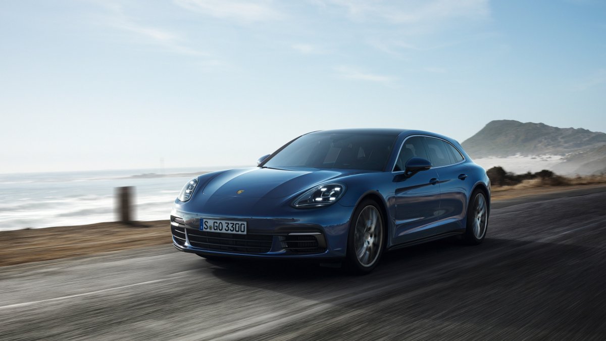 Porshe Panamera 4 s