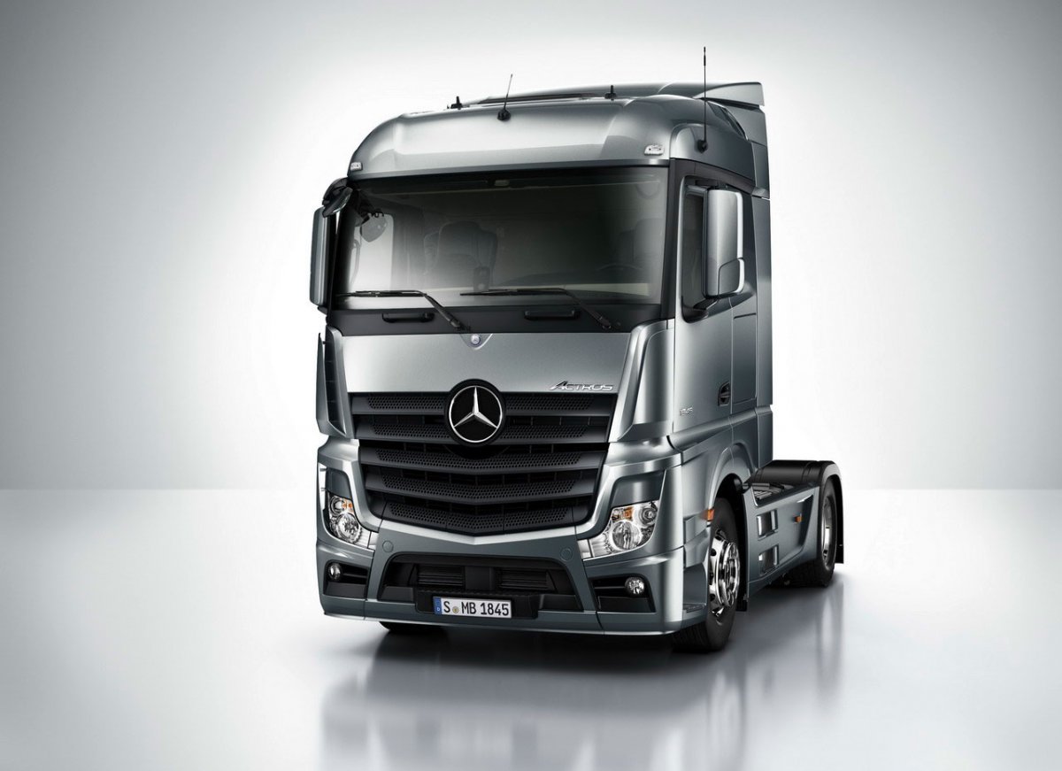 Mercedes-Benz Actros 1851