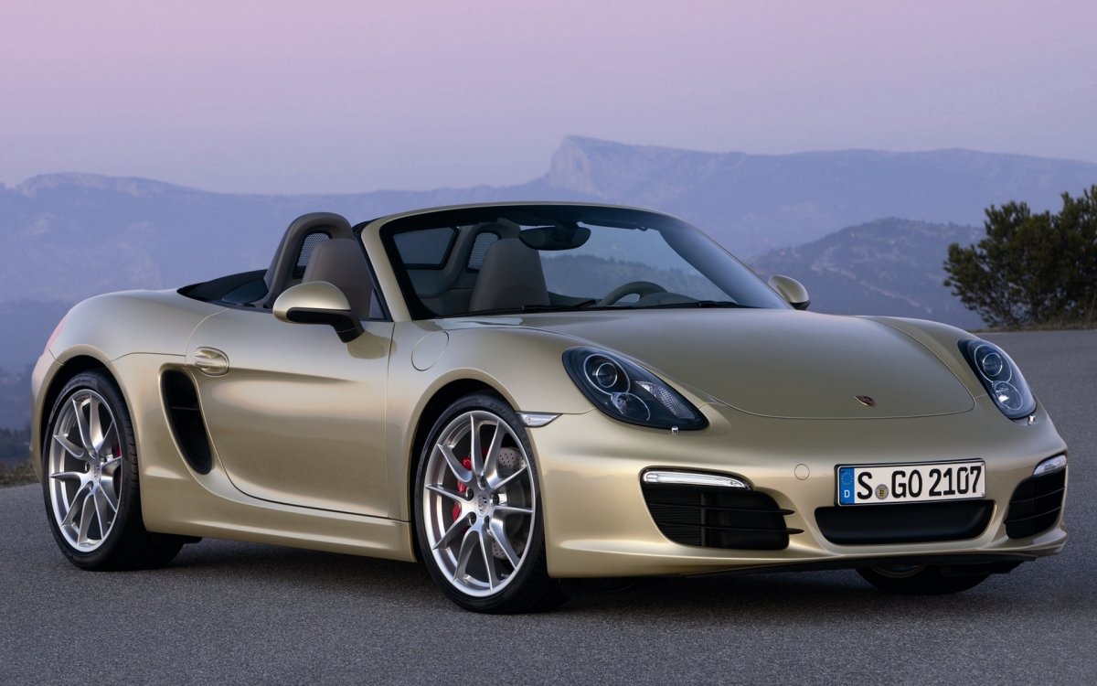 Porsche Boxster 981 красный