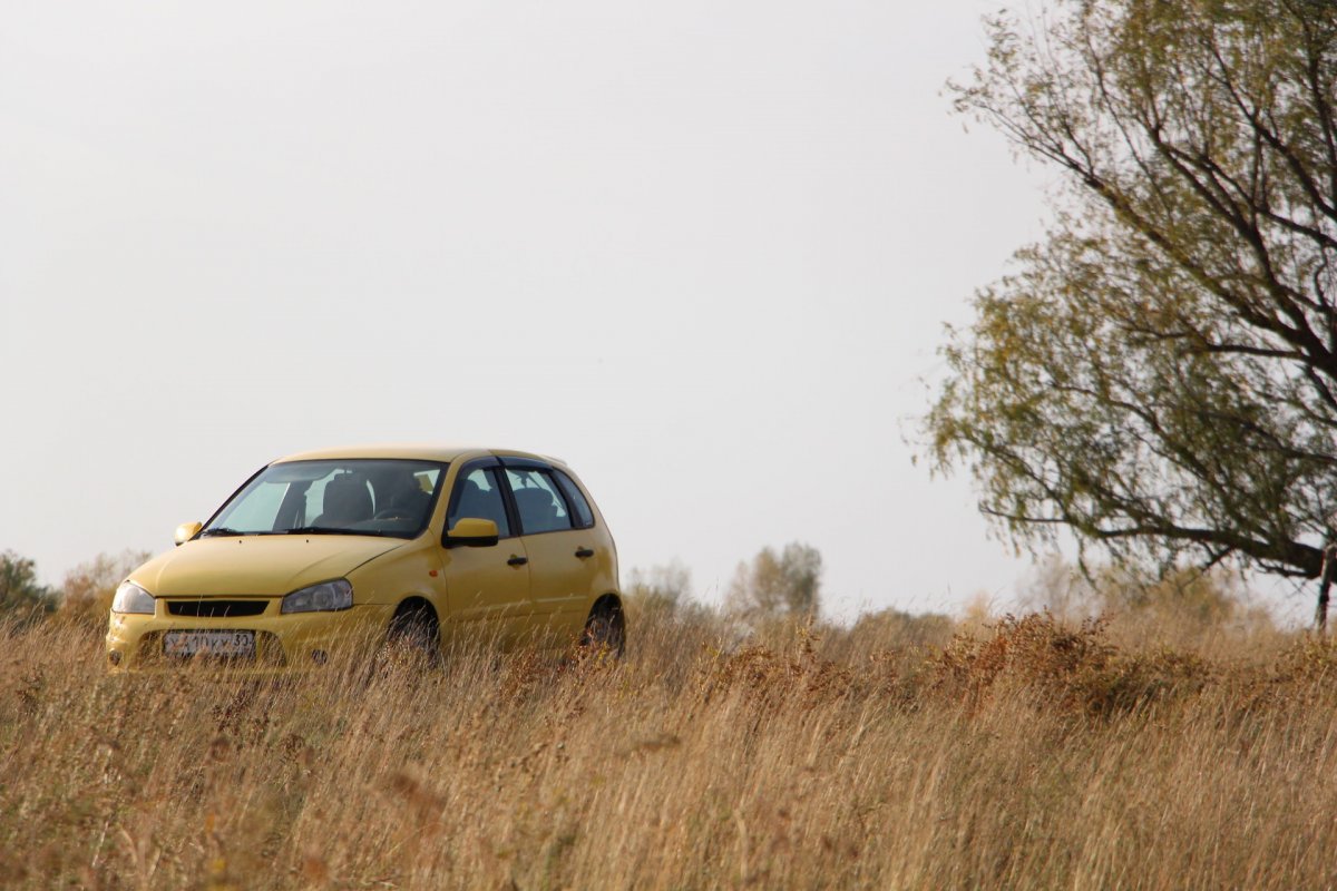 Lada Kalina Sport жёлтый
