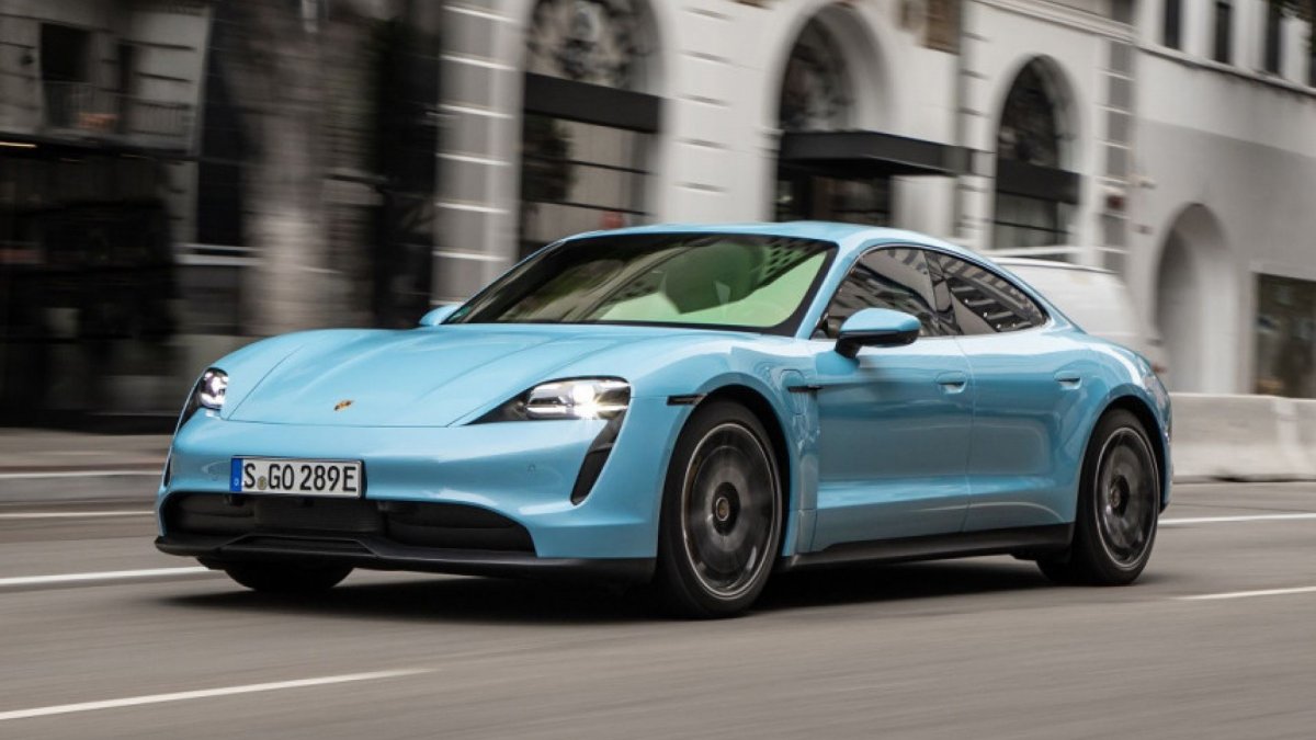 Porsche Taycan 4s