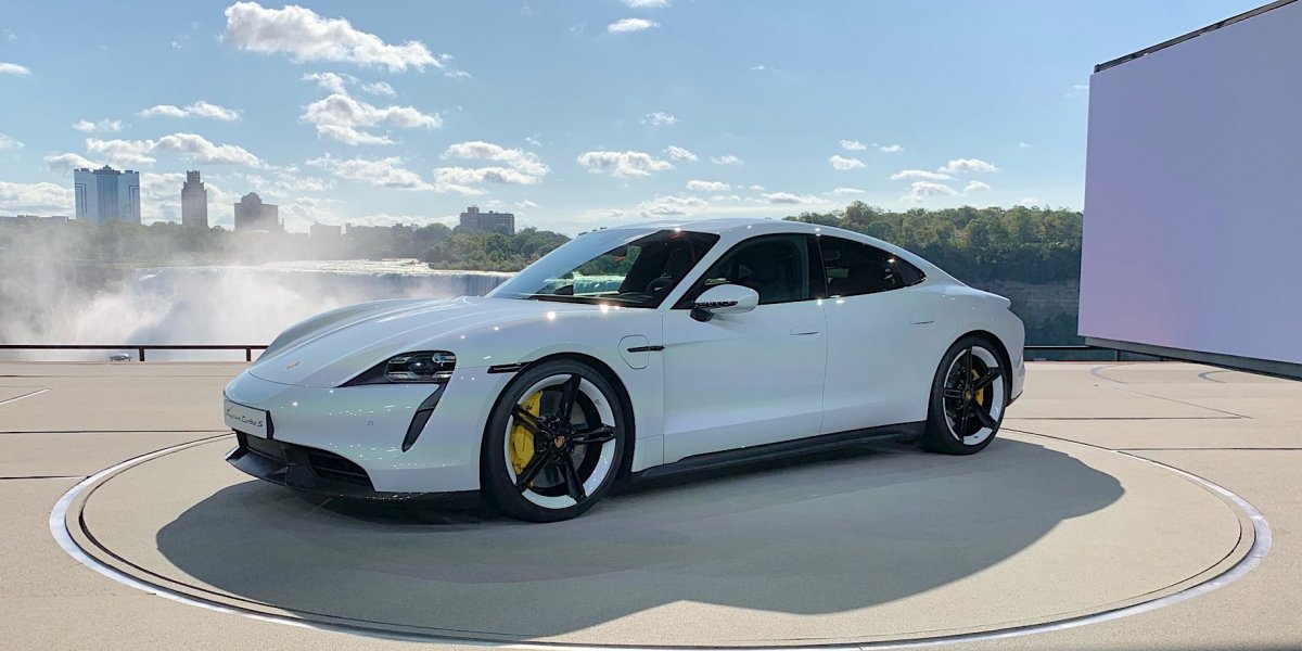 Porsche Taycan 2021