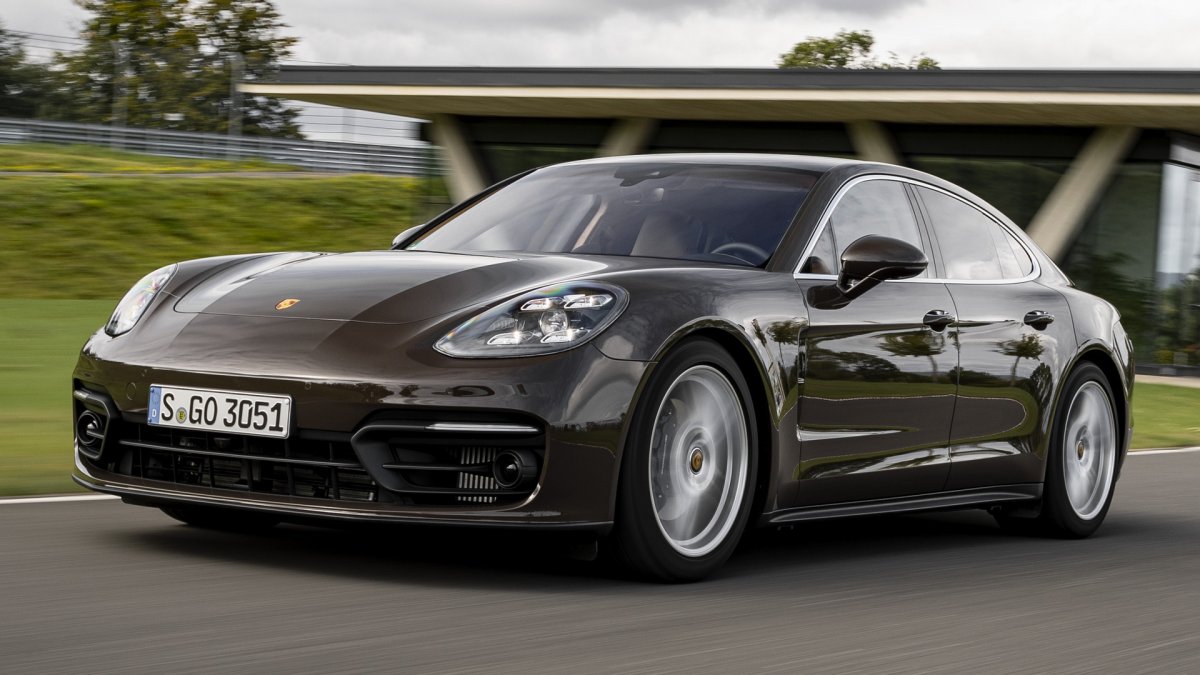 Porsche Taycan 2020 салон