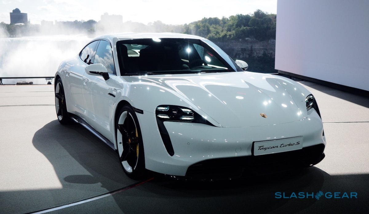 Порше 911 турбо s 2020 черный матовый