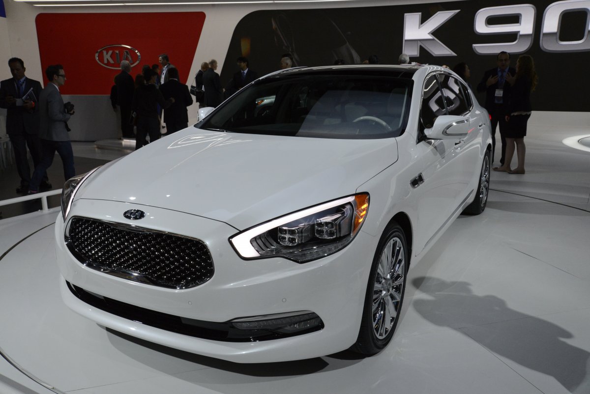 Kia k900 США