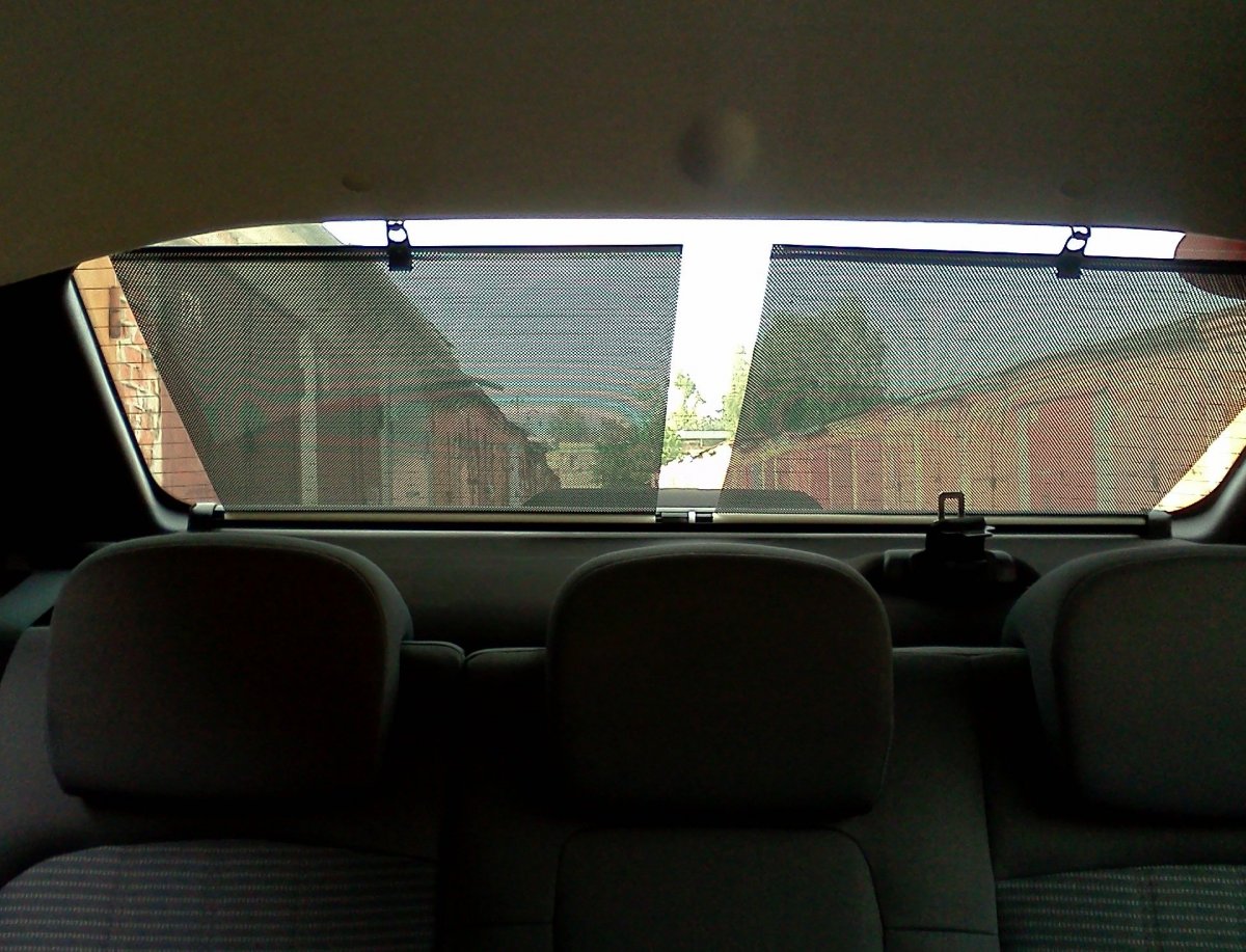 Шторка на заднее стекло Clio 2
