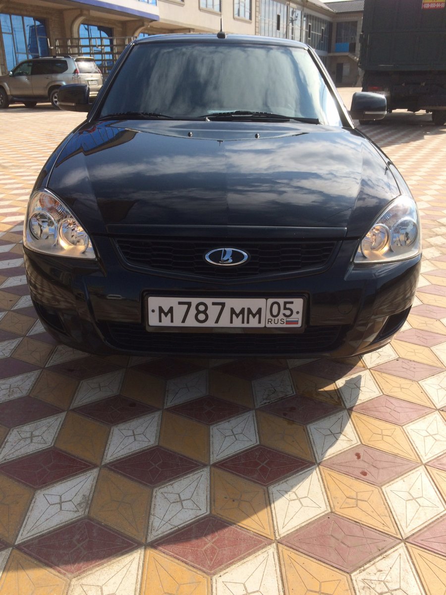 Приора 1 седан черная