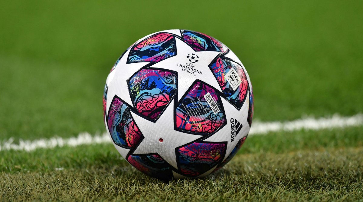 Официальный мяч Лиги чемпионов UEFA коллекции FW'20
