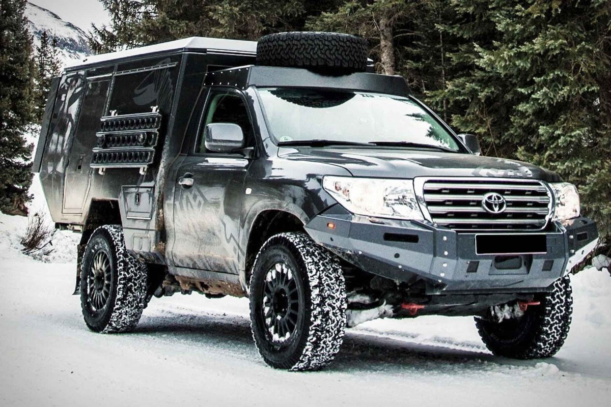 Toyota Land Cruiser Heritage Edition