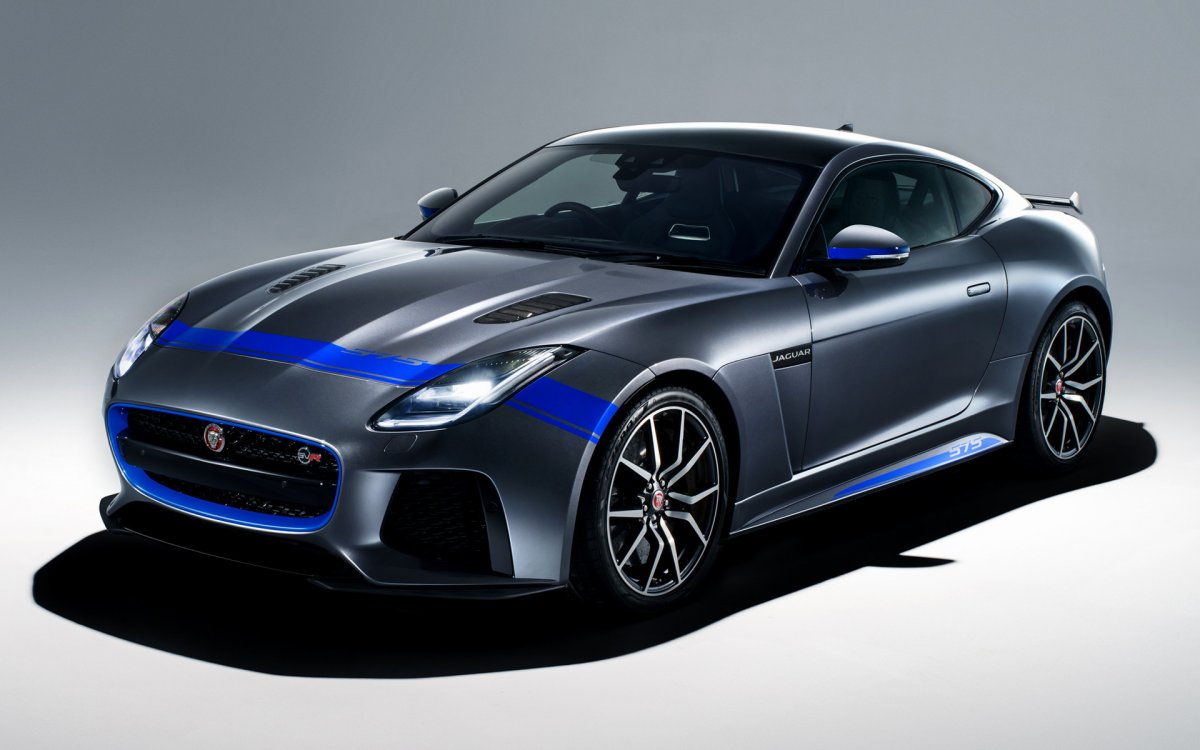 Спорткар Jaguar f-Type 2020