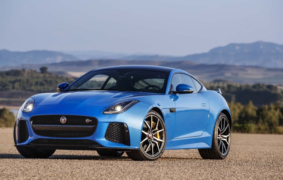 Jaguar f-Type SVR 2016