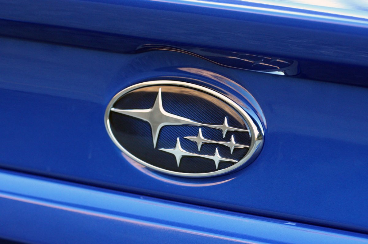 Subaru r1