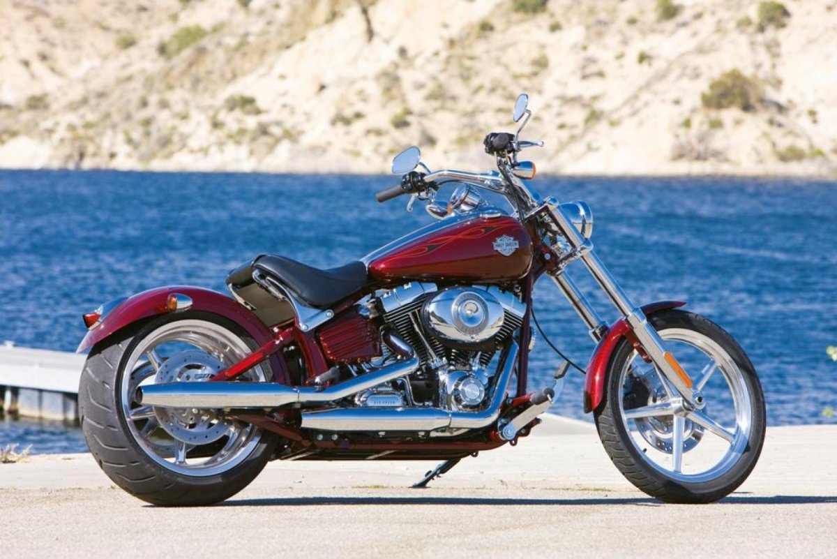 Harley Davidson FXCWC Rocker Softail