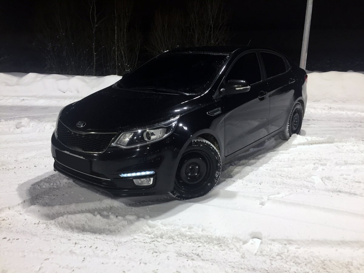 Кия Рио 4 черная бункер