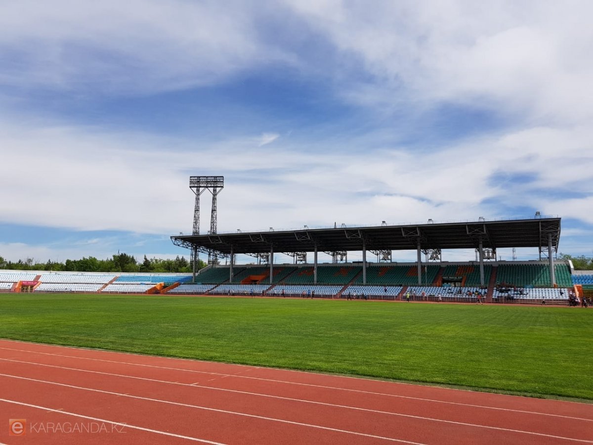 Стадион в Караганде