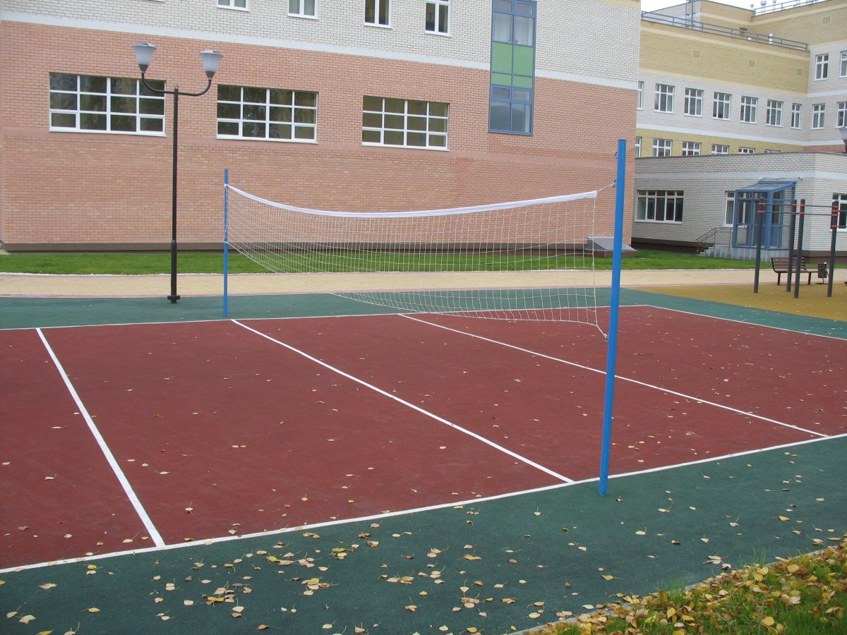 Волейбольная площадка с резиновым покрытием