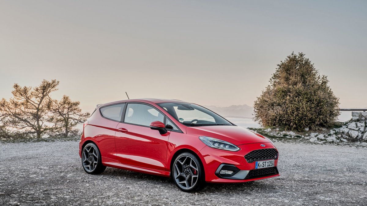 Ford версиях RS И St