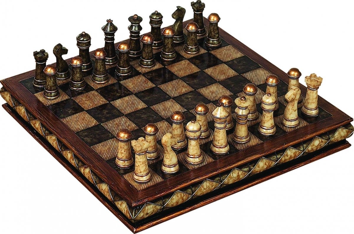 Старая шахматная доска