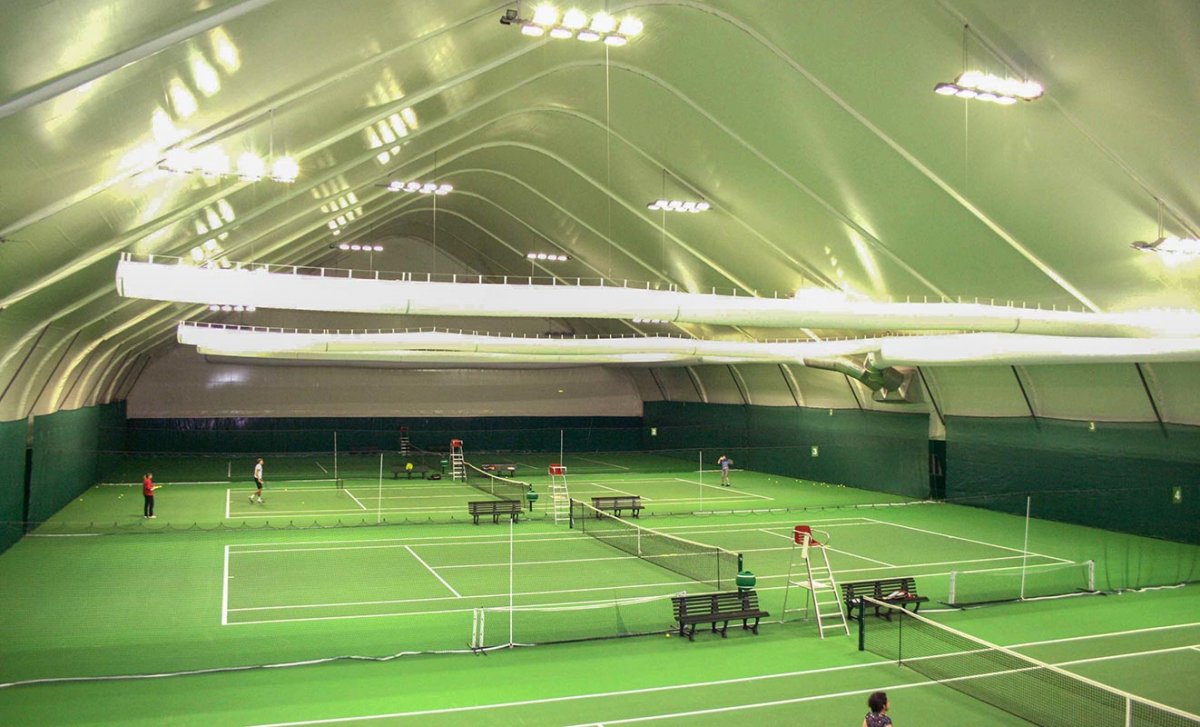 Освещение кортов Newton Arena