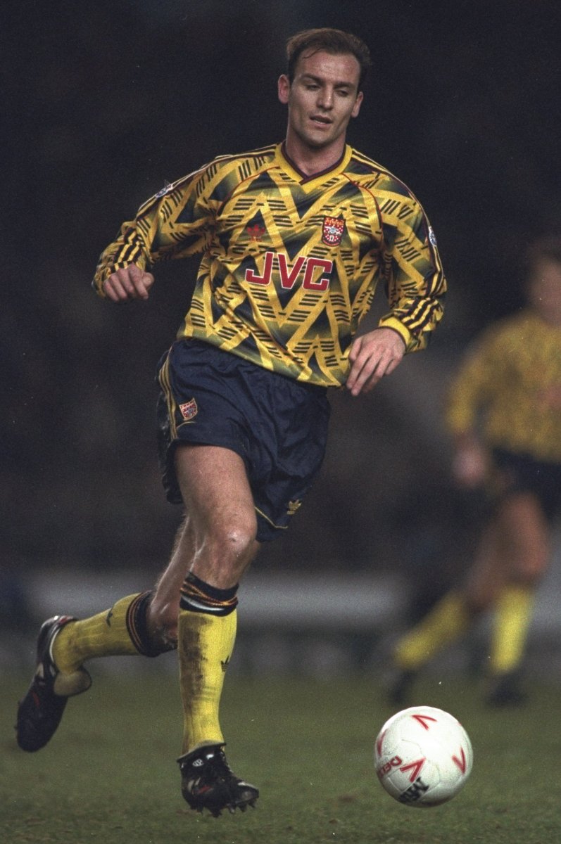 Антуан Гризманн прическа