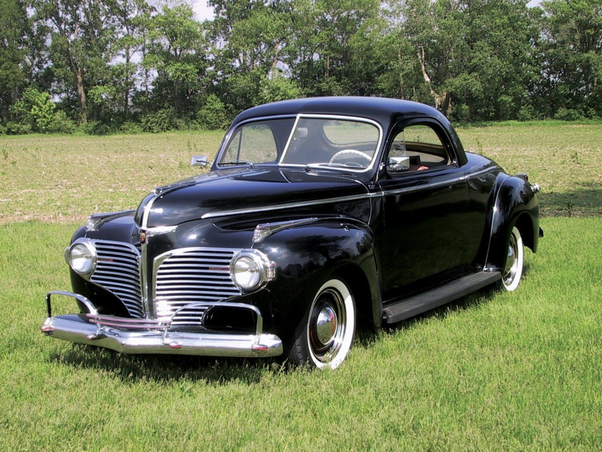 Dodge Luxury Liner