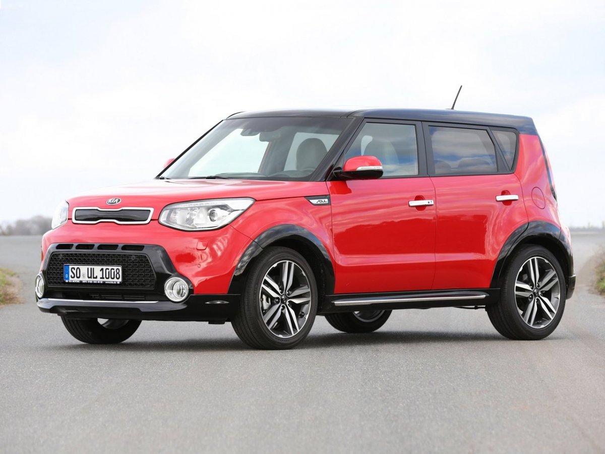 Kia Soul желтый
