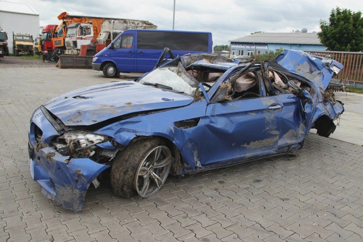 Разбитые японские машины