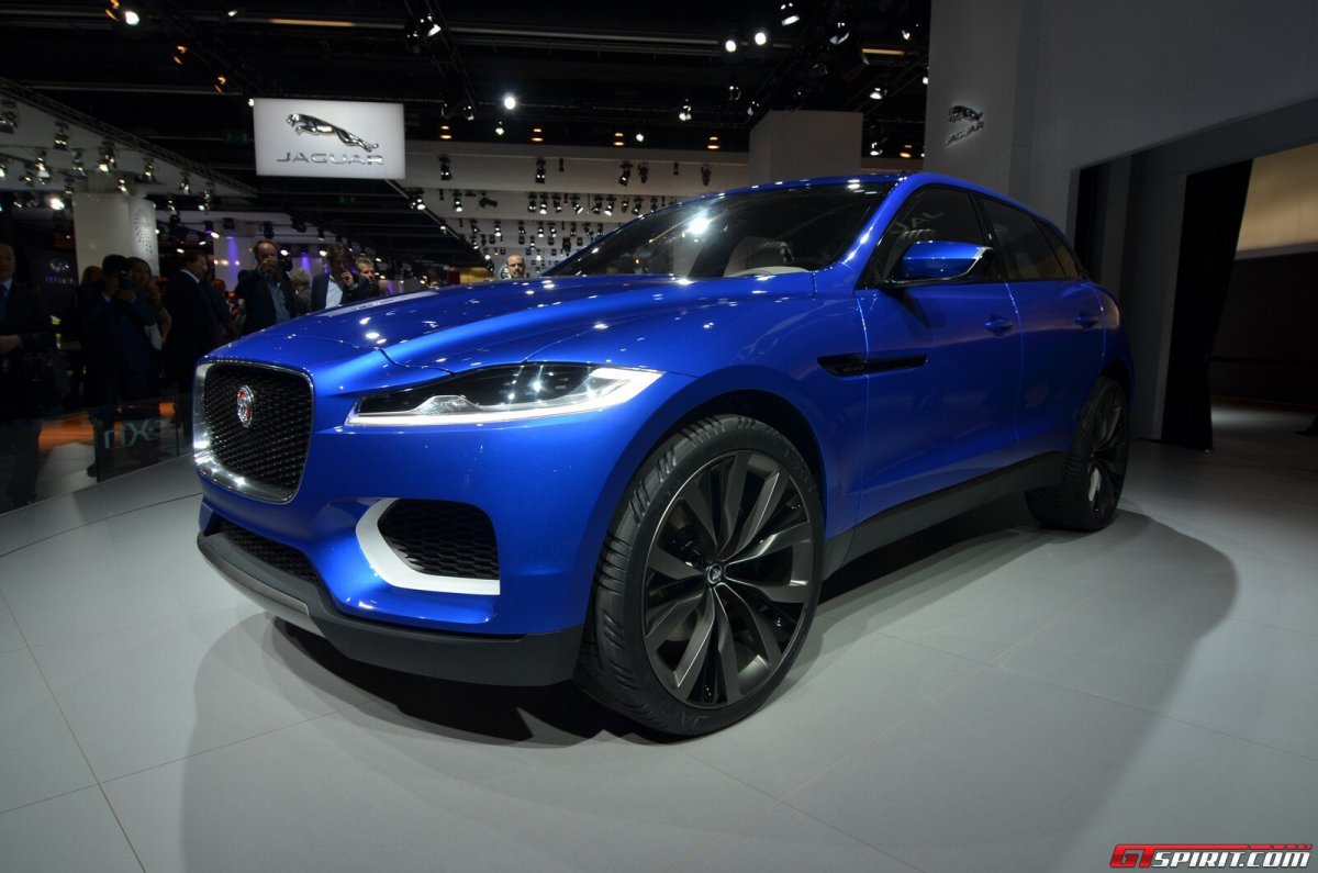 Ягуар f Pace 2019