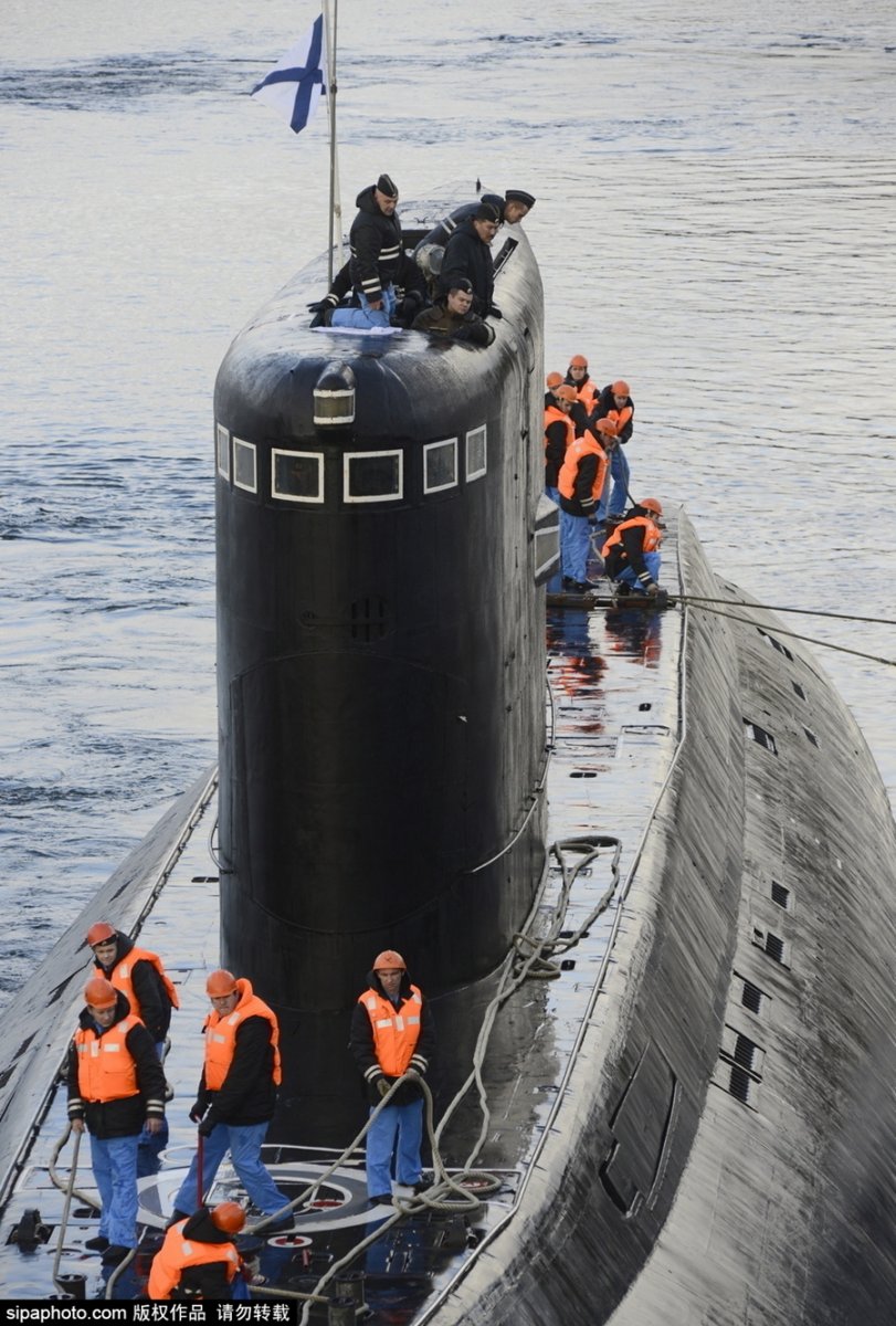 Атомная подводная лодка Курск 2000