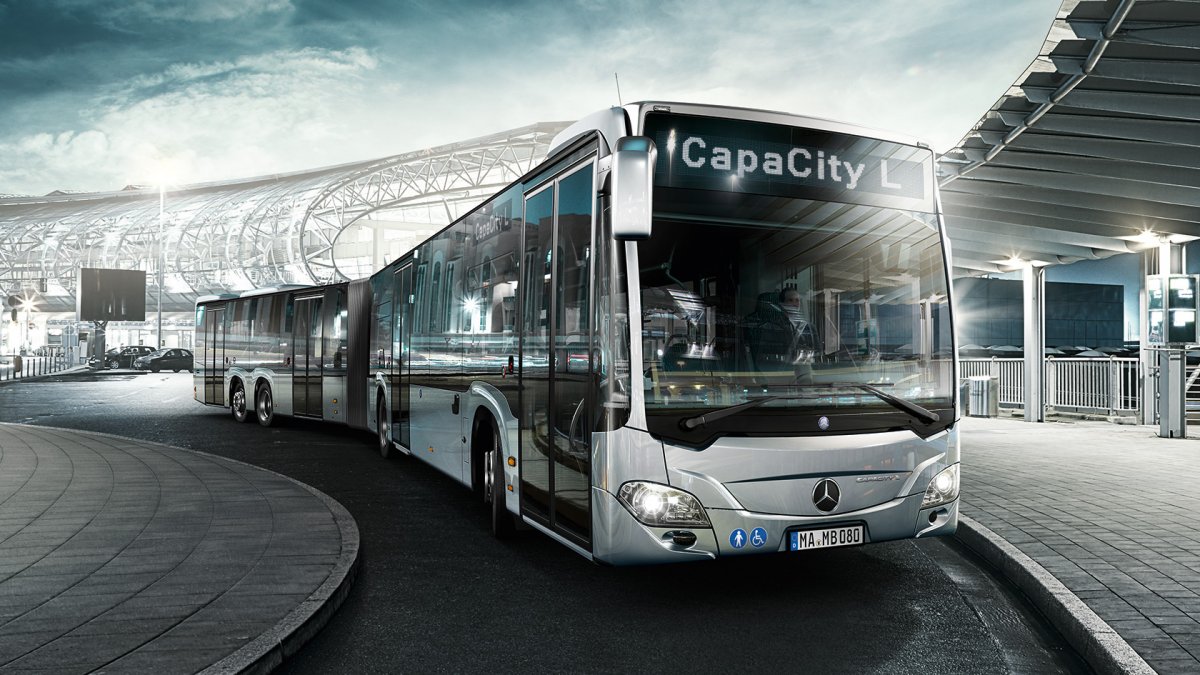 Автобус Mercedes Benz capacity