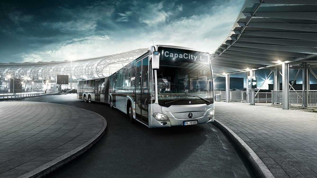 Автобус Mercedes Benz capacity