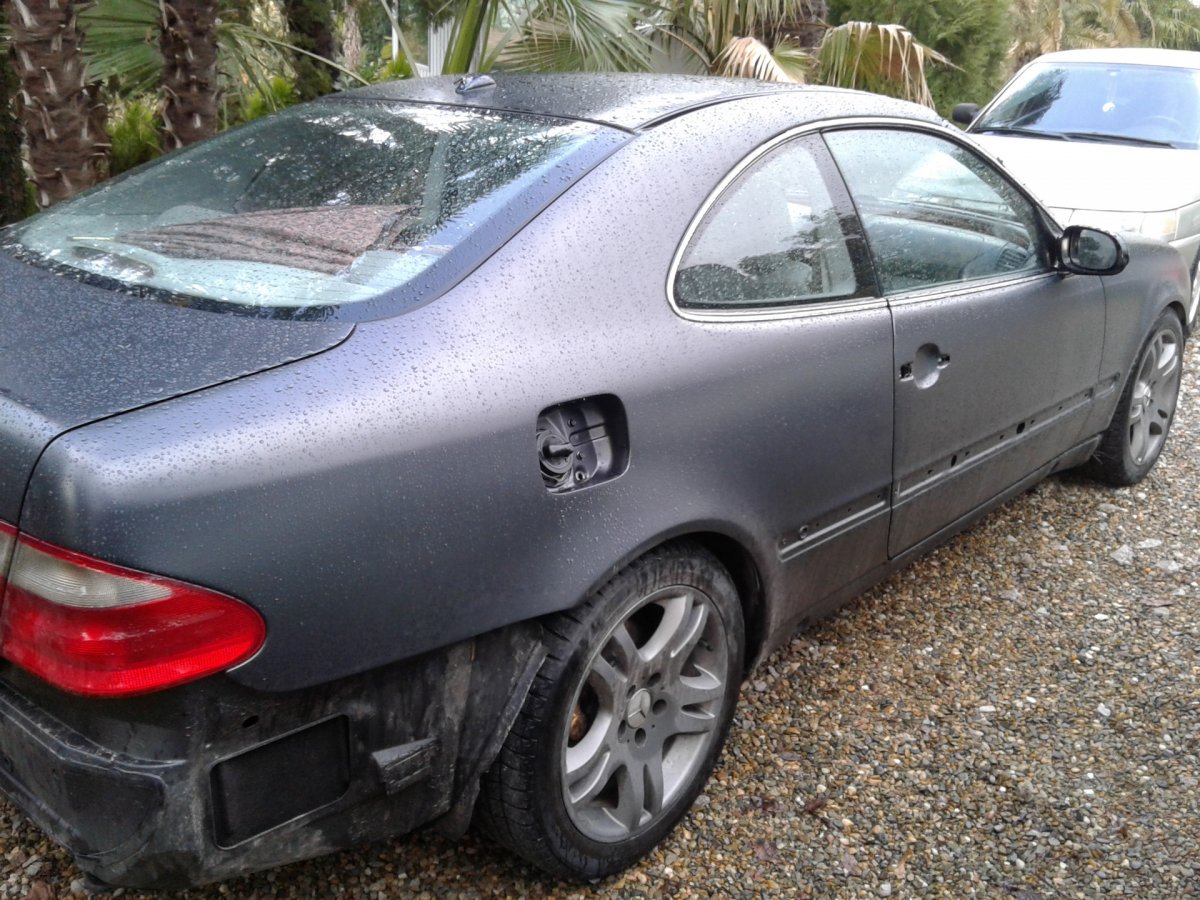 Graphite Metallic w202