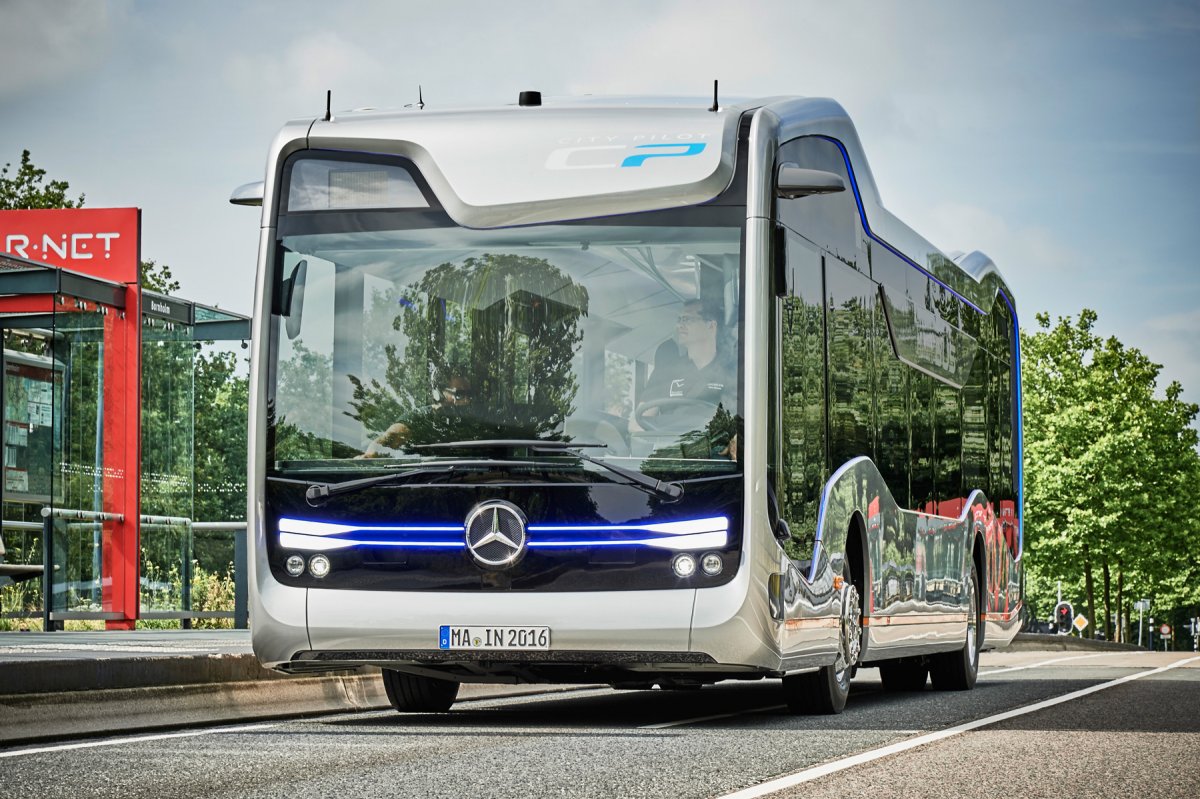 Mercedes Benz Bus