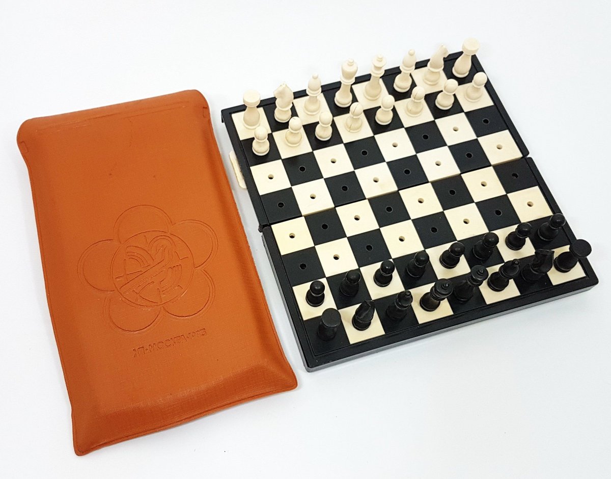 Thai Wood карманные шахматы
