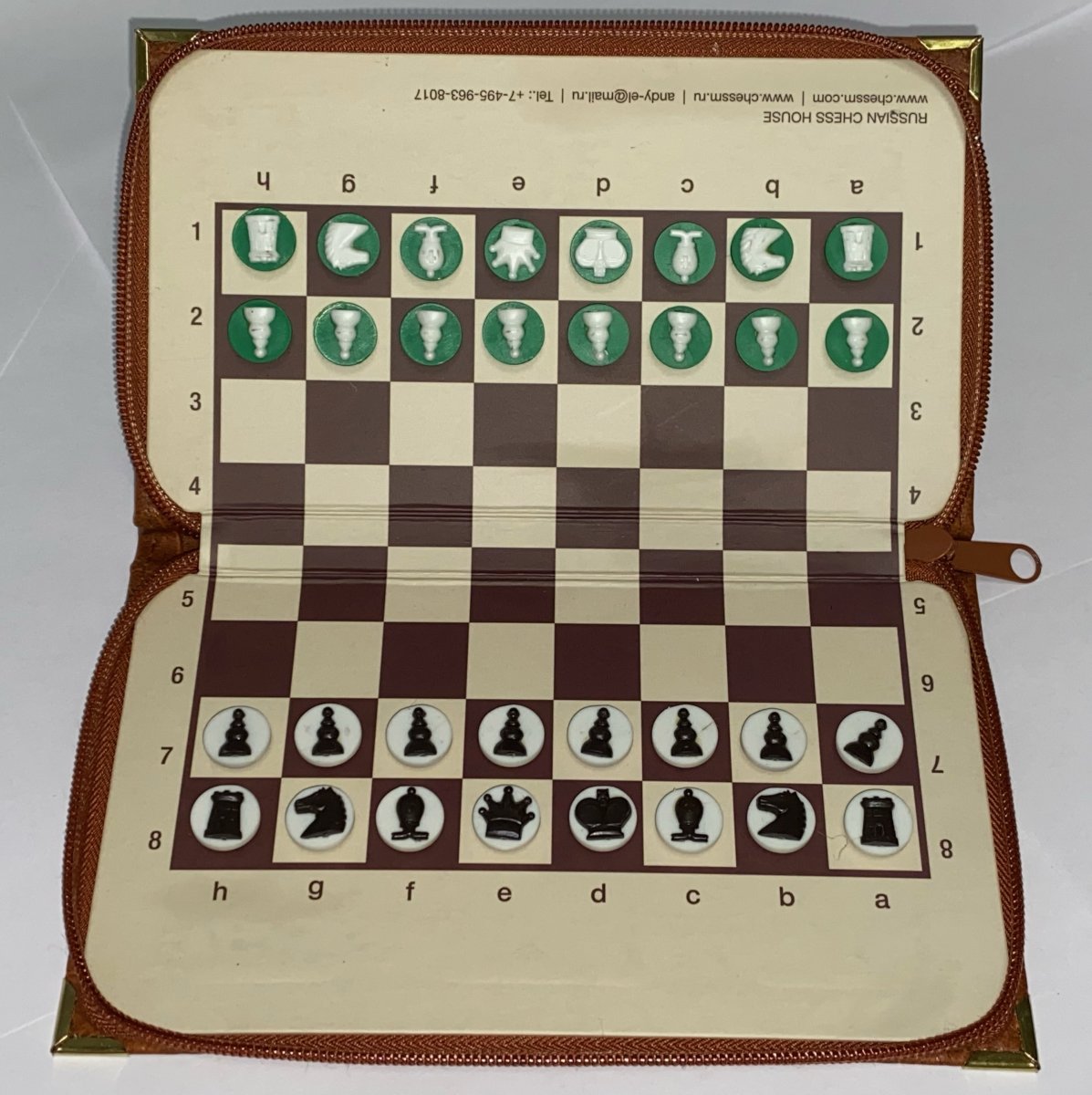 Шахматы деревянные карманные Magiera 20х20 см