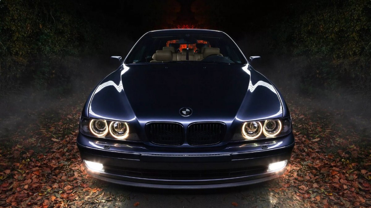 BMW e39 в темноте