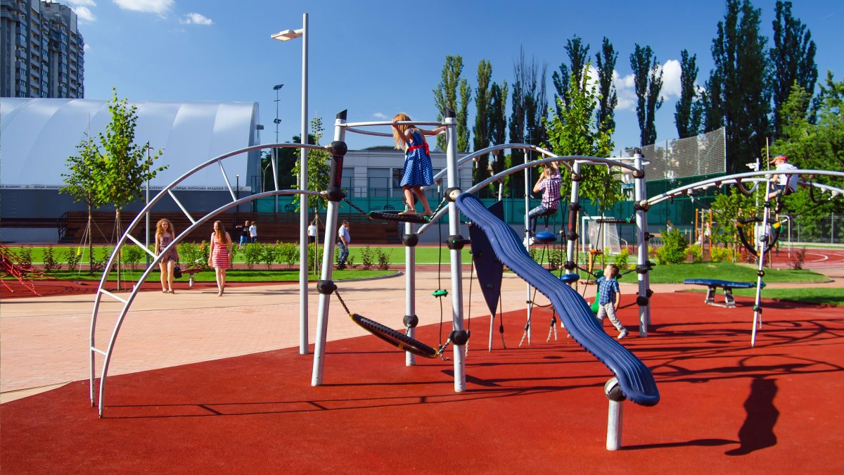 Современные спортивные площадки