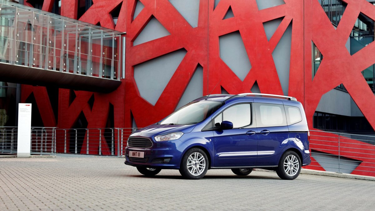 Ford Tourneo Rear 2016
