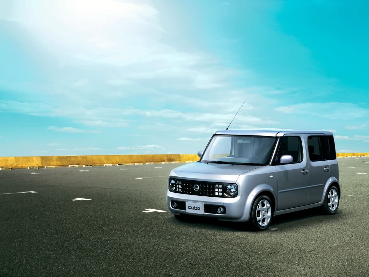 Nissan Cube z13