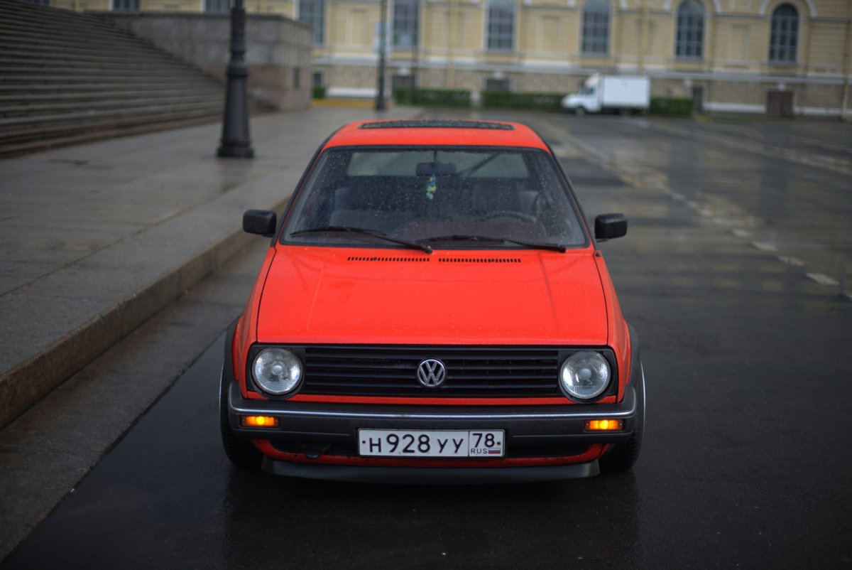 Volkswagen Golf 2 Red