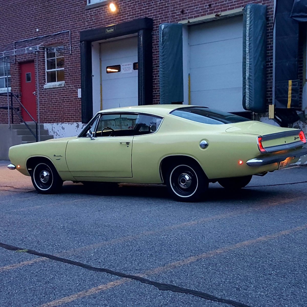 Плимут Barracuda 1968 Hemi
