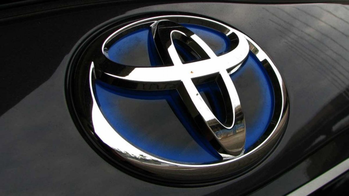 Японский логотип Тойота
