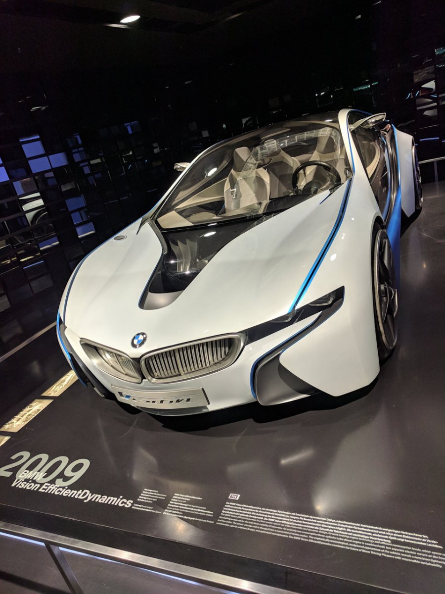 BMW 5 2023