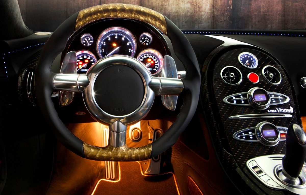Панель приборов Bugatti Veyron