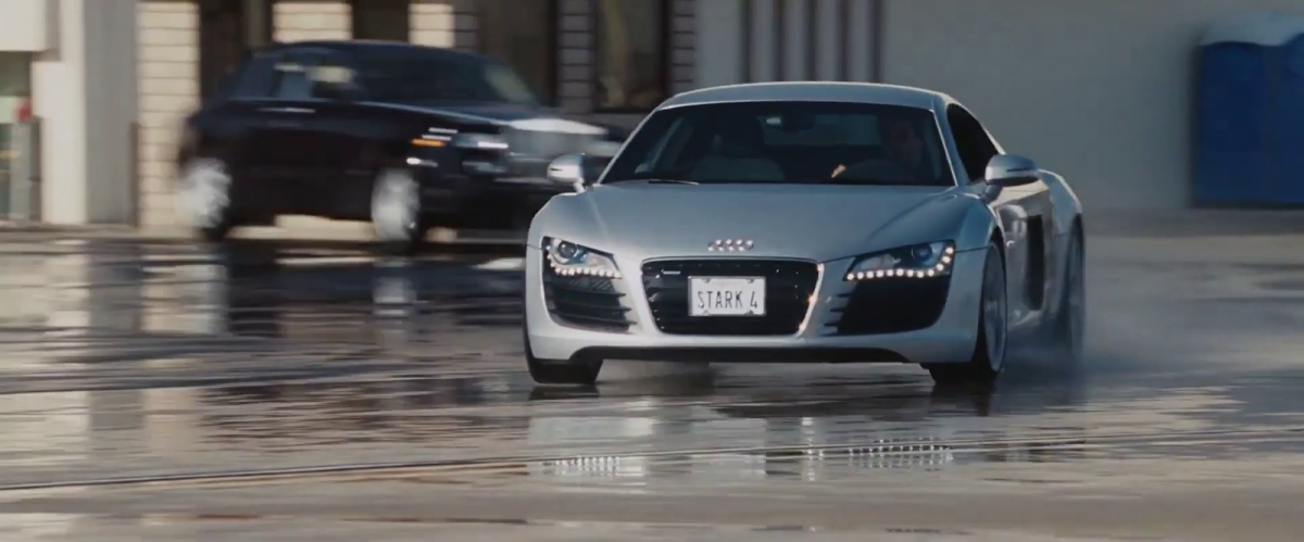 Машина Тони Старка Audi r8