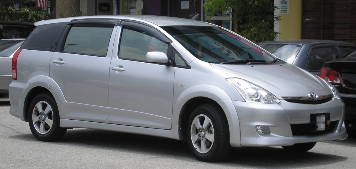 Toyota Wish 2015 салон