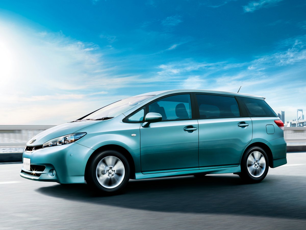 Toyota Wish 2016